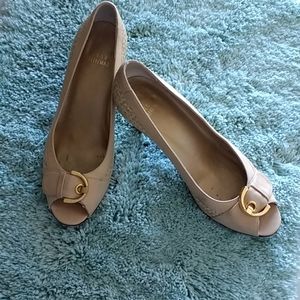 Stuart Weitzman shoes 6 1/2 M